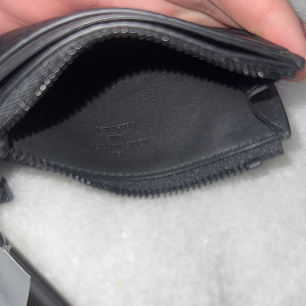 Louis Vuitton Men’s Zip Coin Card Holder - Picture 5 of 5